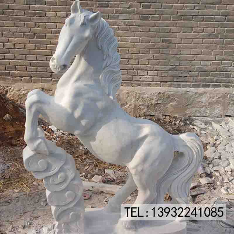 青石 晚霞红石雕动物 马雕塑制作