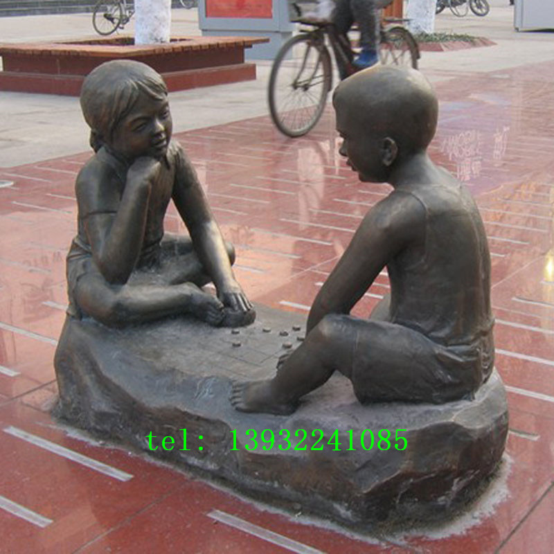 广场小孩下棋铜雕雕塑落地摆件直销